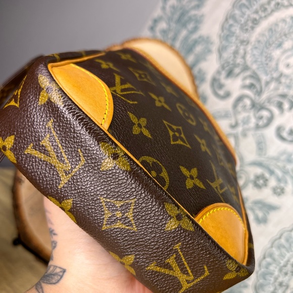 SOLD - Picture 8 of 16